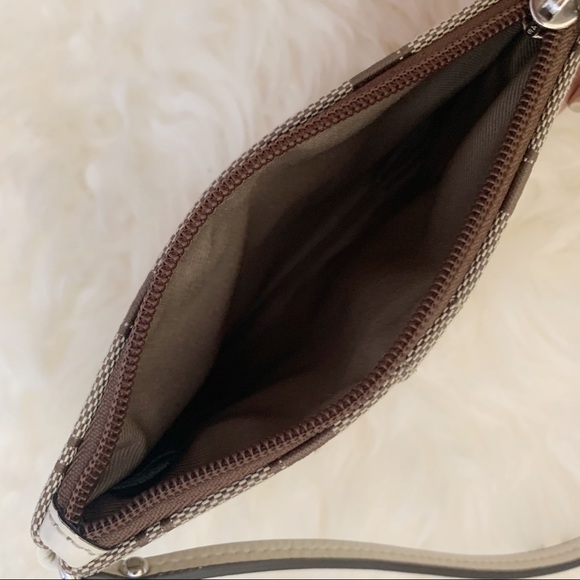 Coach Wristlet - Picture 5 of 9